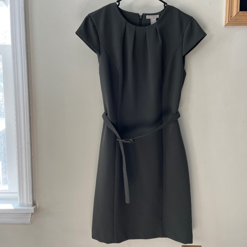 Green Knee-Length Dress